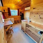Le Pommier Rustique Кемпинг *