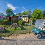 Le Pommier Rustique Camping *