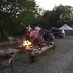 Camping Le Pommier Rustique Yvoir
