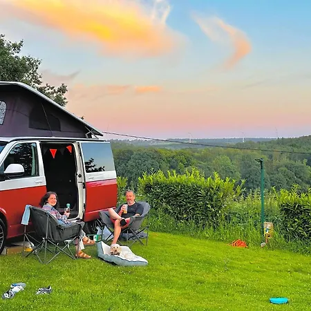Le Pommier Rustique Camping *