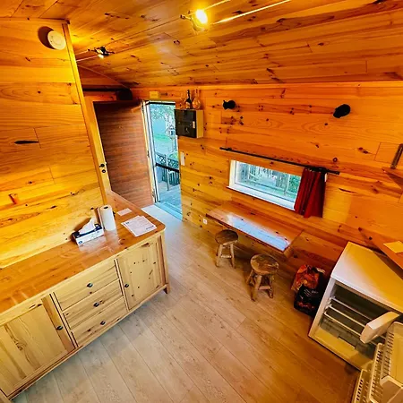 Le Pommier Rustique Camping *