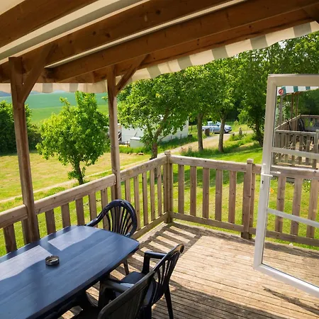 Le Pommier Rustique Кемпинг *